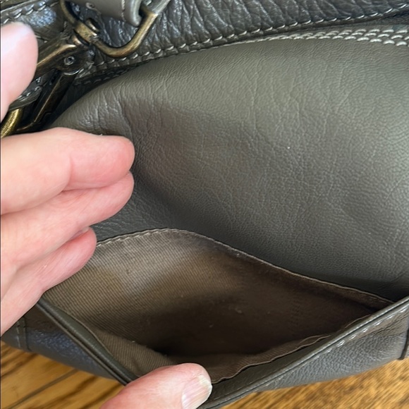 Lucky Brand Gray Crossbody/ Shoulder Bag Soft Slouchy Leather - Picture 6 of 16